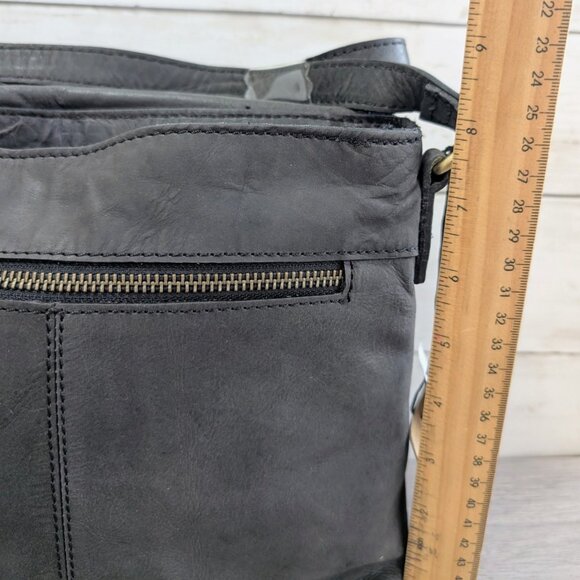 Womens Black Crossbody Messenger Bag Great Travel Bag - Picture 8 of 9